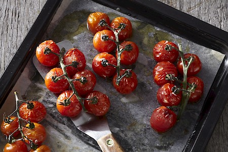 Grillen van tros tomaten-Prominent tomatoes