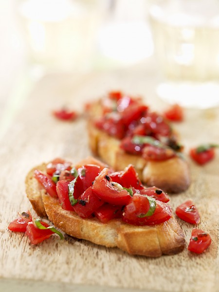 Bruschetta mit frischen Tomaten