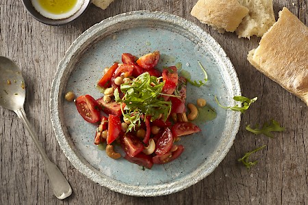 Segmente für Salat-Prominent tomatoes
